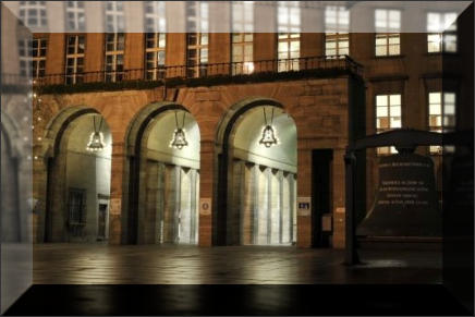 Glocken mit dem Geleucht am Rathaus